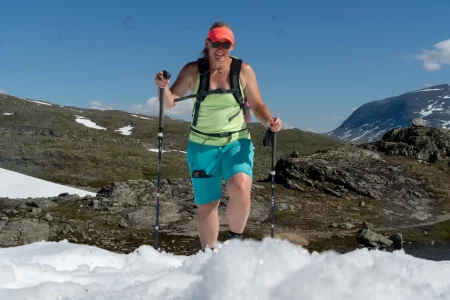 Weiter über Schneefelder