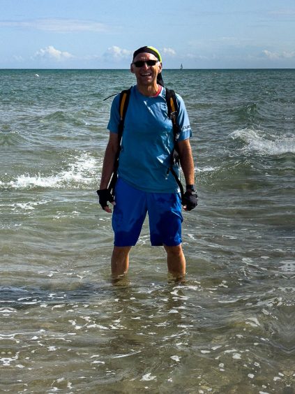 Linkes Bein Ostsee, rechts Nordsee